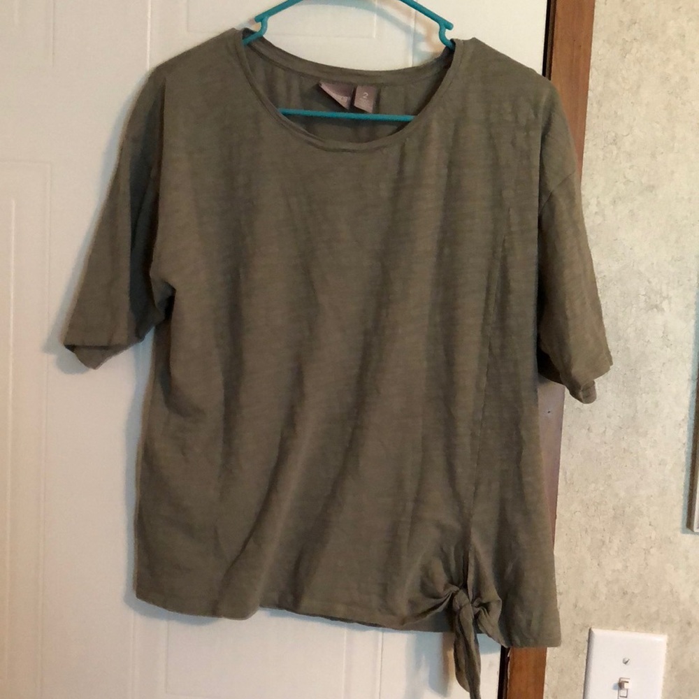 Chicos Green/Gray Shirt with Knot